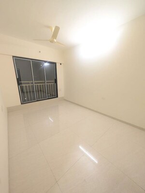 Room in 2 BHK Apartment at Oxford Navrang Crystal, Goregaon West – for Rent