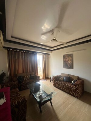 Living Room in 3.5 BHK Apartment at Vasant Apartment Mayur Vihar, Mayur Vihar 1 – for Rent