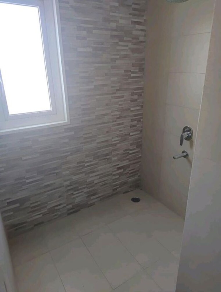 Bathroom, experion-windchants 5 Bedroom 6325 Sq.Ft. Apartment In Sector 112 Gurgaon 10374574