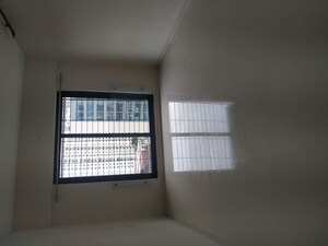 Room in 1.5 BHK Apartment at Sheth Avante, Kanjurmarg West – for Rent