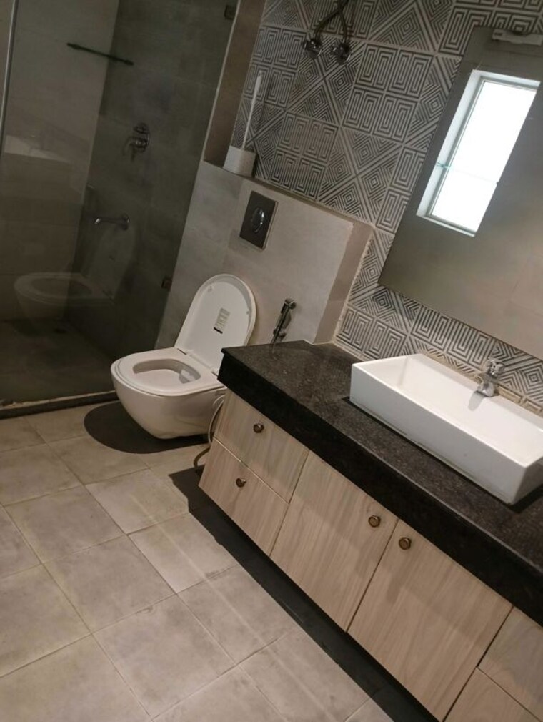 Bathroom, parx-laureate 4 Bedroom 4000 Sq.Ft. Apartment In Sector 108 Noida 10374588