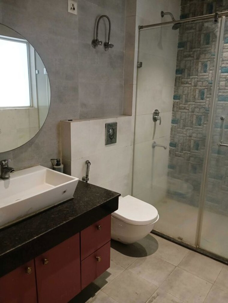 Bathroom, parx-laureate 4 Bedroom 4000 Sq.Ft. Apartment In Sector 108 Noida 10374588