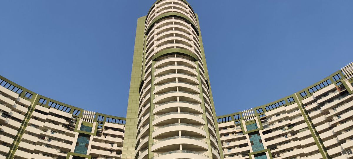 4 BHK + Servant Room Apartment For Sale in Parx Laureate