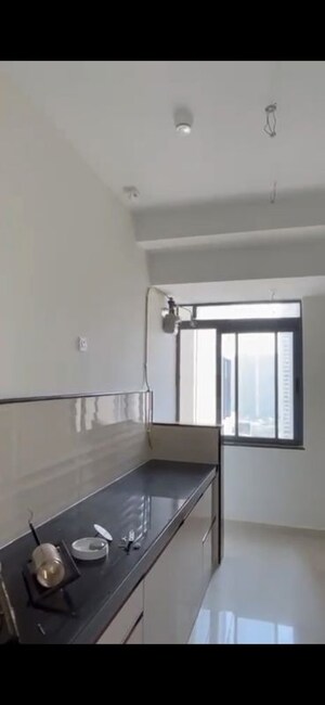 Room in 2 BHK Apartment at Dynamix Divum, Malad East – for Rent