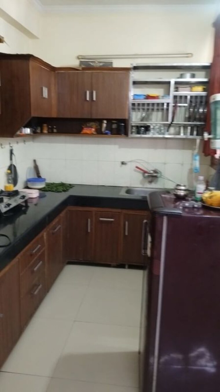 Kitchen, penta-homes 2 Bedroom 1100 Sq.Ft. Apartment In Vip Road Zirakpur 10374613