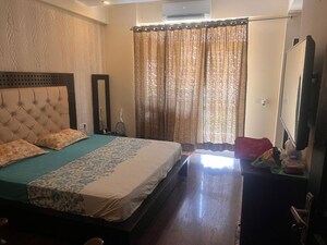 Bedroom in 3.5 BHK Apartment at H R Buildcon Elite Homz, Sector 77 – for Rent