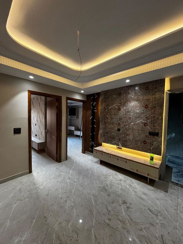 4 BHK + Pooja Room 500 Sq.Yd. Builder Floor in Krishna Palace Faridabad