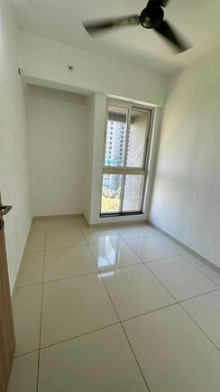 1 BHK + Pooja Room,Servant Room Apartment For Rent in Raunak 108