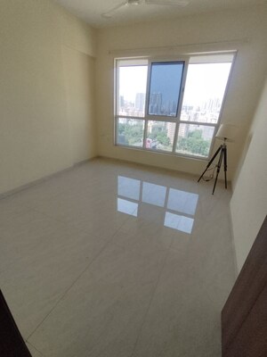 Room in 2 BHK Apartment at Supreme 19, Lokhandwala – for Rent