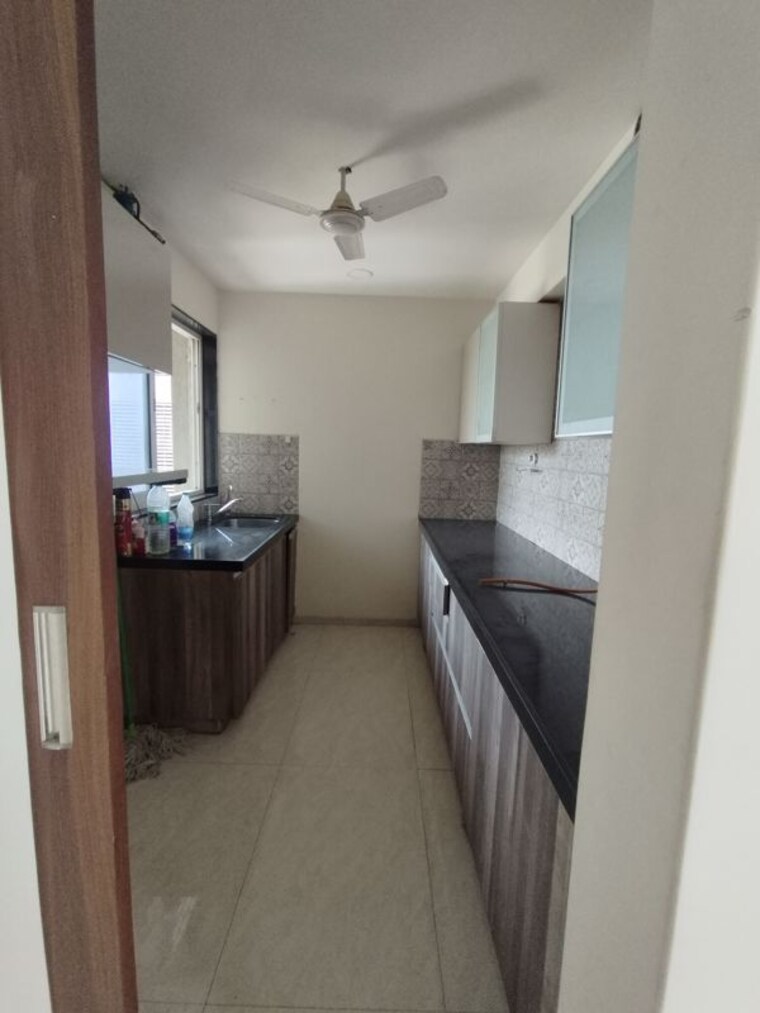 Bathroom, supreme-19 2 Bedroom 695 Sq.Ft. Apartment In Lokhandwala Mumbai 10374644