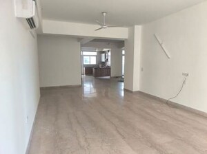 Room in 4 BHK Apartment at Parx Laureate, Sector 108 – for Rent