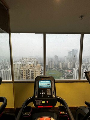 Team Area in 5 BHK Penthouse at Ambience Tivertone, Sector 50 – for Rent