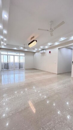 5 BHK + Pooja Room,Servant Room,Store Room Penthouse For Rent in Ambience Tivertone