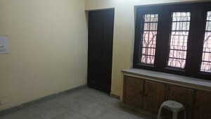 Room in 3 BHK Independent House at Sector 14 – for Rent