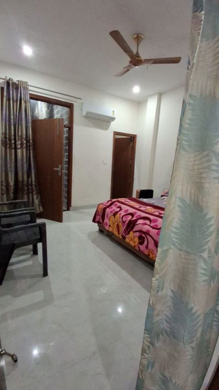 2.5 BHK + Store Room Villa For Rent in Sector 85