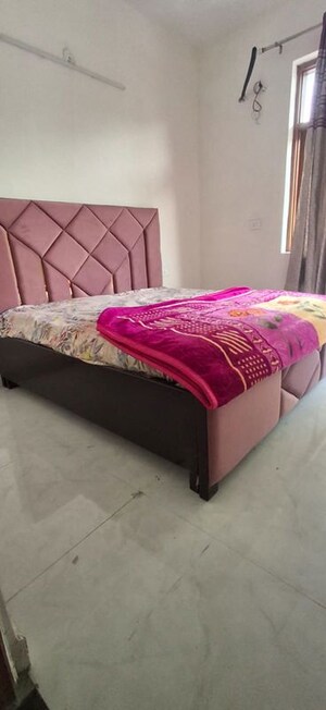 Bedroom in 2.5 BHK Villa at Sector 85 – for Rent