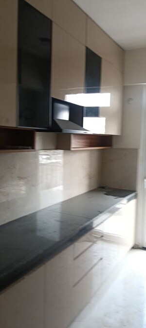 Kitchen in 3.5 BHK Builder Floor at M3M Soulitude, Sector 89 – for Rent