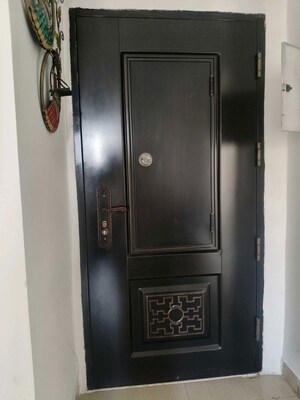 Furnished Amenities in 3 BHK Apartment at Paramount Floraville, Sector 137 – for Sale