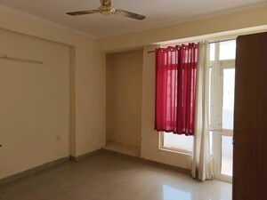 Room in 3 BHK Apartment at Supertech Ecociti, Sector 137 – for Sale