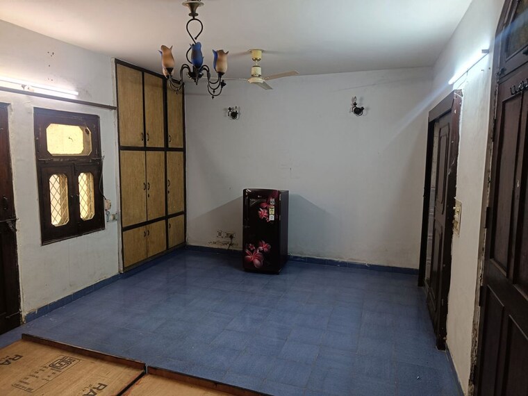 Room, sector 41 1 RK 850 Sq.Ft. Independent House In Sector 41 Noida 10374716