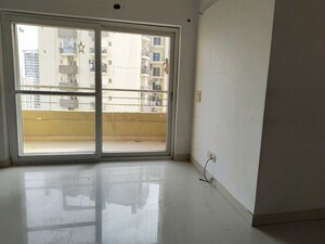 Room in 3 BHK Apartment at Purvanchal Royal Park, Sector 137 – for Sale