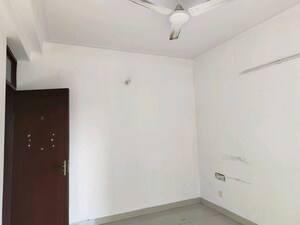 Room in 3 BHK Apartment at Purvanchal Royal Park, Sector 137 – for Sale