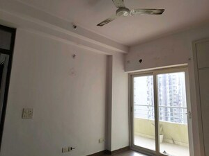 Room in 3 BHK Apartment at Purvanchal Royal Park, Sector 137 – for Sale