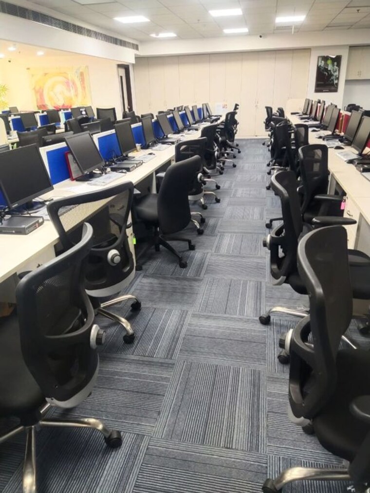 Team Area, sector 19 Commercial Office Space 2500 Sq.Ft. In Sector 19 Gurgaon 10374735