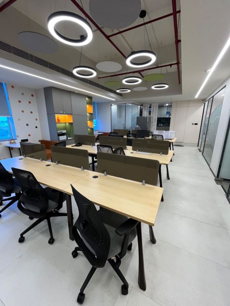 Team Area, sector 19 Commercial Office Space 2500 Sq.Ft. In Sector 19 Gurgaon 10374735