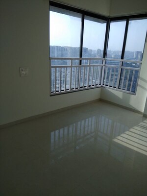 Room in 2 BHK Apartment at Crystal Armus, Chembur – for Rent