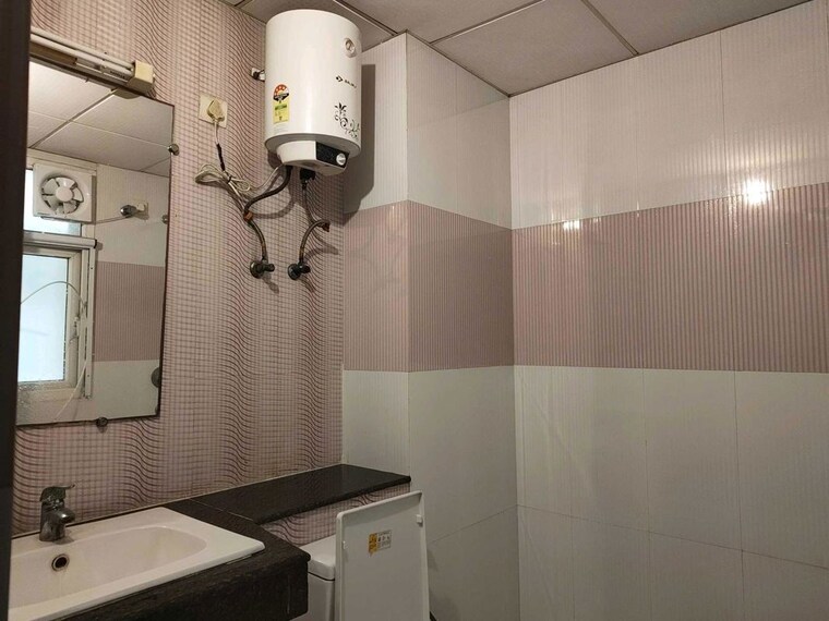Bathroom, purvanchal-royal-park 3 Bedroom 1950 Sq.Ft. Apartment In Sector 137 Noida 10374737
