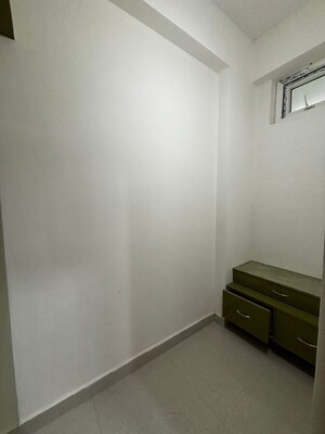 Room in 2 BHK Apartment at Asha Heights Gachibowli, Gachibowli – for Rent