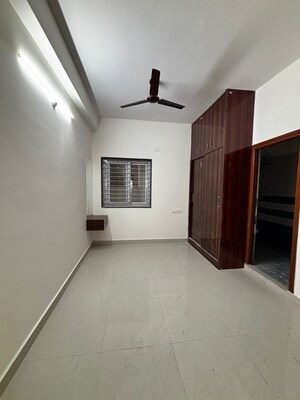 Room in 2 BHK Apartment at Asha Heights Gachibowli, Gachibowli – for Rent