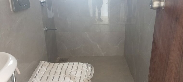 Bathroom, infinity-paradise-chs 2 Bedroom 661 Sq.Ft. Apartment In Goregaon West Mumbai 10374752