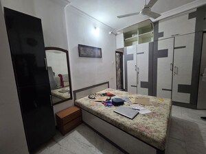 Bedroom in 2 BHK Apartment at Solitaire Heights, Malad West – for Rent