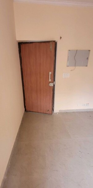 Room in 3 BHK Apartment at Supertech Ecociti, Sector 137 – for Sale