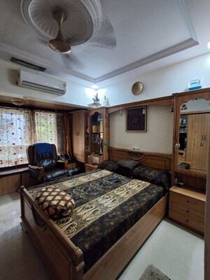 Bedroom in 2 BHK Apartment at Sea Bird, Andheri West – for Rent