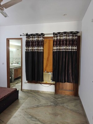 Living Room in 2 BHK Builder Floor at RWA Apartments Sector 50, Sector 50 – for Rent
