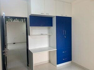 Furnished Amenities in 2.5 BHK Apartment at Shriram Luxor, Hennur Road – for Rent