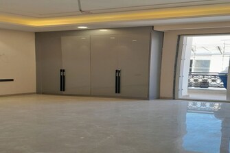 3 BHK + Extra Room 175 Sq.Yd. Builder Floor in BPTP Astaire Gardens