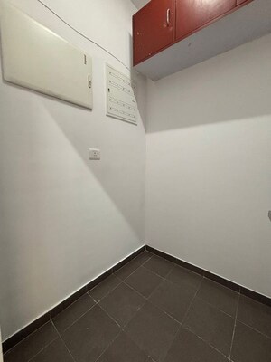 Room in 1 BHK Apartment at Dedhia Elita, Kasarvadavali – for Rent