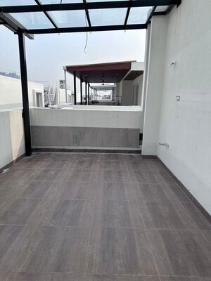Room in 3 BHK Apartment at My Home Ankura, Tellapur – for Rent