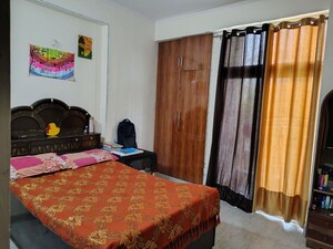Bedroom in 3 BHK Apartment at Ars Complex, Beta I Greater Noida – for Rent