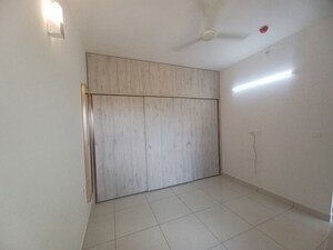 Room in 3 BHK Apartment at Prestige Finsbury Park Regent, Bagaluru – for Rent