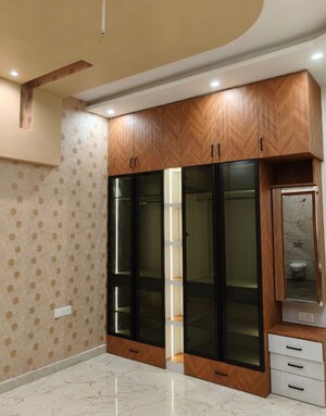 Furnished Amenities in 3 BHK Builder Floor at Sector 5 – for Rent
