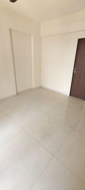 Room in 1 BHK Apartment at Kanakia Spaces Zen World, Kanjurmarg East – for Rent