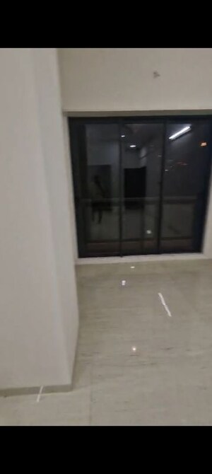 Room in 2 BHK Apartment at Sugee Shree Krishna Kunj, Mahim West – for Rent