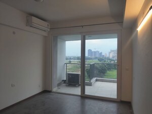Room in 4 BHK Builder Floor at DLF Garden City Independent Floors, Sector 92 – for Rent