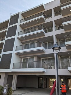 4 BHK + Servant Room Builder Floor For Rent in DLF Garden City Independent Floors