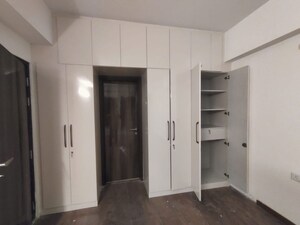 Room in 4 BHK Builder Floor at DLF Garden City Independent Floors, Sector 92 – for Rent
